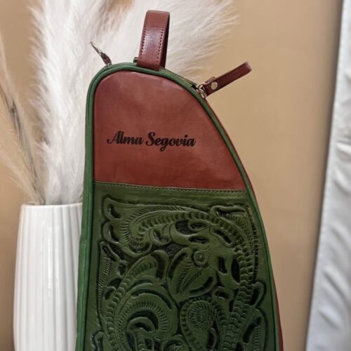 df5e78e9 aa0c 47dd b09a 1a3b742934fc