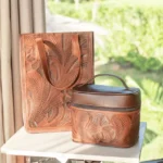 05 Neceser Vanity Repujado